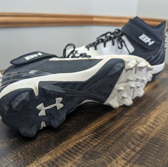 Youth Baseball Cleats - Picture 2 of 2